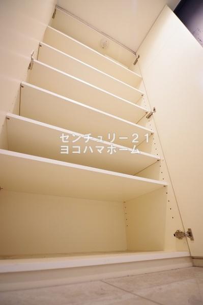 開洋館