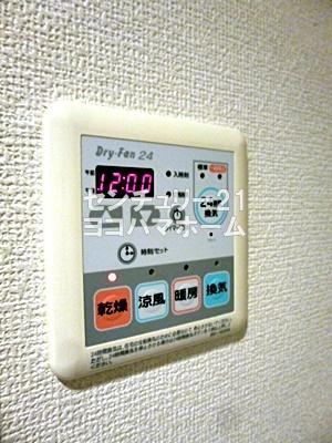 ラ・エテルノ　ヨコハマ　カンナイ