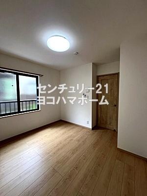 アグレット弘明寺101