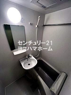 アグレット弘明寺101