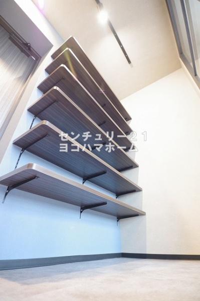 エストゥルース横浜子安