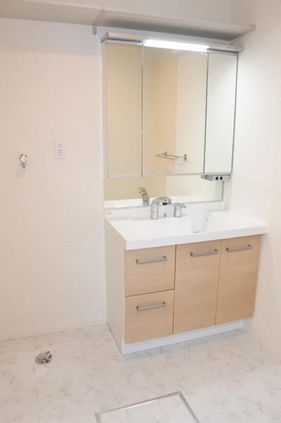 大阪市鶴見区放出東3丁目のアパート(洗面台・洗面所)