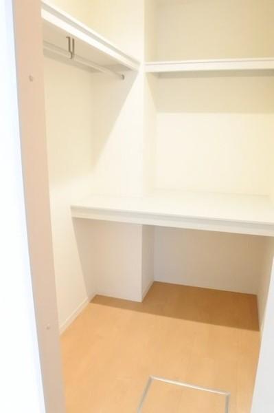 大阪市鶴見区放出東3丁目のアパート(収納)
