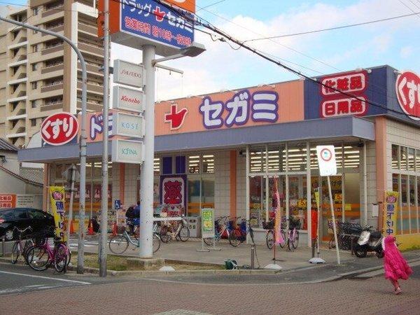 大阪市城東区関目１丁目のマンション(ドラッグセガミ関目店)