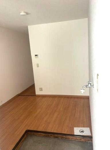 大阪市鶴見区鶴見３丁目のテラスハウス