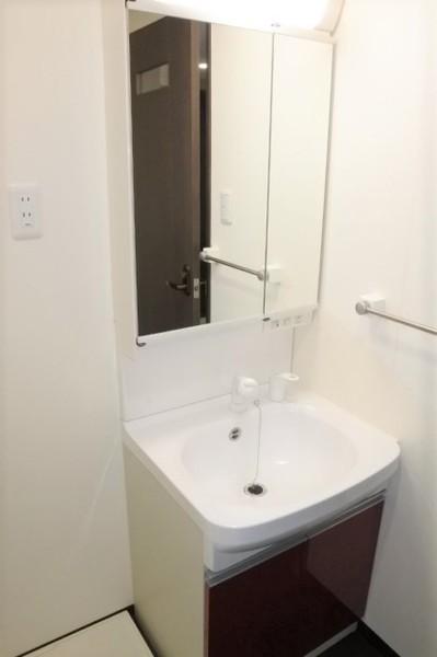 大阪市鶴見区横堤4丁目のマンション(洗面台・洗面所)