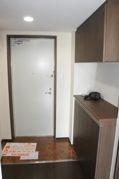 大阪市鶴見区横堤4丁目のマンション(玄関)