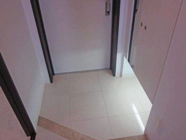 デイグラン鶴見(玄関)