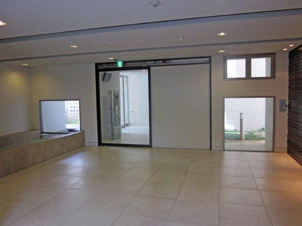 デイグラン鶴見(エントランス)