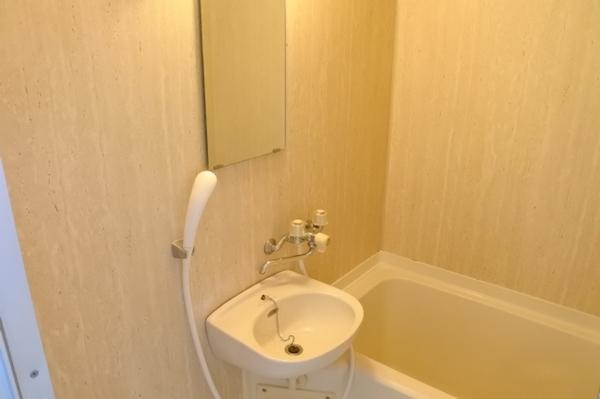 エステート鶴見