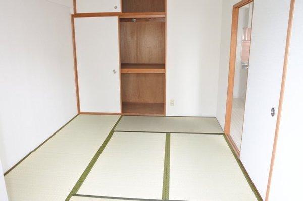 南向き最上階の角部屋２ＬＤＫです【アルハイム】