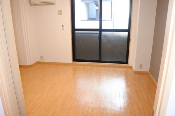 大阪市鶴見区鶴見４丁目のマンション