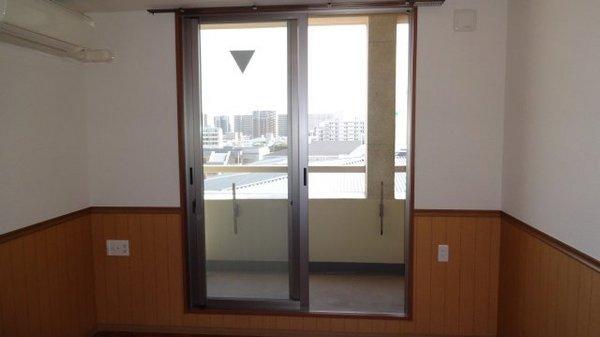 大阪市鶴見区放出東１丁目のマンション