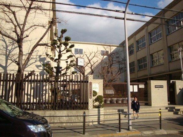 大阪市鶴見区今津中２丁目のマンション(大阪市立今津小学校)