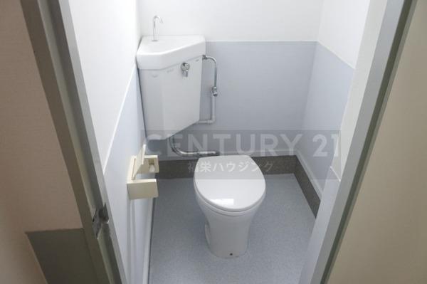 大阪市鶴見区諸口4丁目のマンション(トイレ)