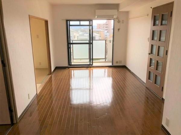 南向き全戸角部屋です★シャルマン鶴見