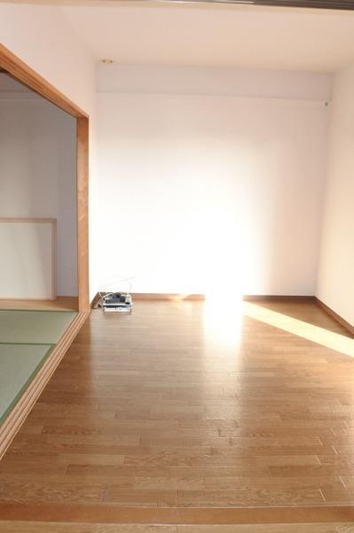 小学校近くのファミリータイプ３ＬＤＫ角部屋です♪