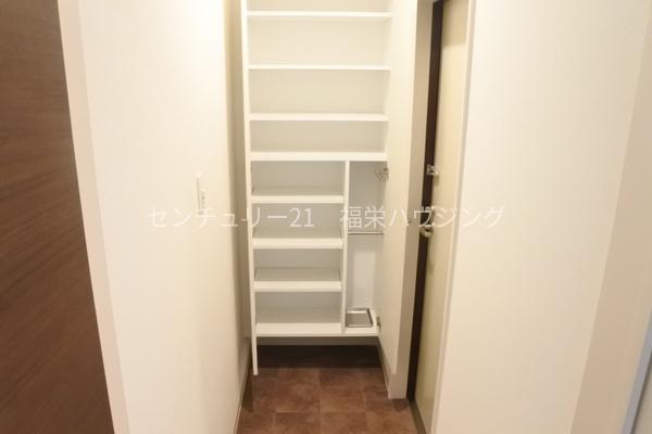 大阪市鶴見区放出東1丁目のアパート(玄関)