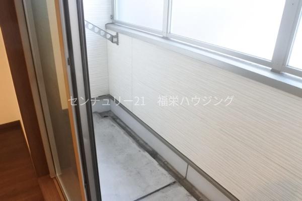 大阪市鶴見区鶴見３丁目のハイツ