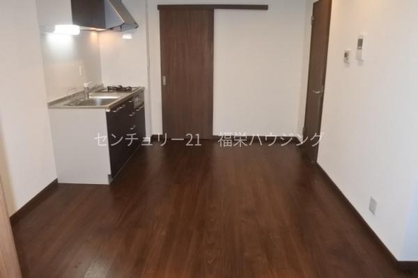 大阪市鶴見区鶴見３丁目のハイツ