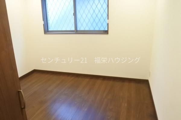 大阪市鶴見区鶴見３丁目のハイツ