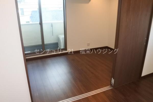 大阪市鶴見区鶴見３丁目のハイツ
