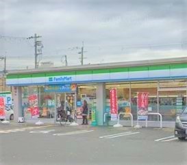 大阪市鶴見区安田３丁目のテラスハウス(ファミリーマート鶴見安田二丁目店)