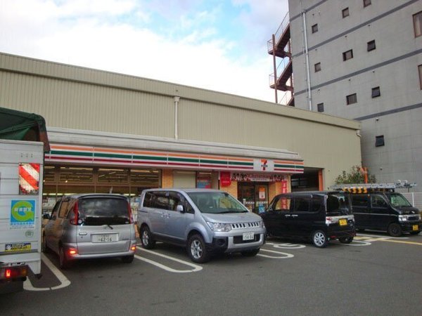 大阪市鶴見区横堤4丁目のマンション(セブンイレブン大阪鶴見6丁目店)