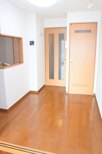 大阪市鶴見区諸口6丁目のマンション(リビング)