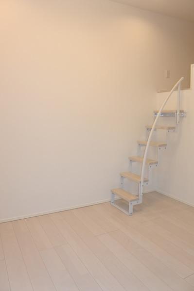 OBEDESTATEhanaten(庭)