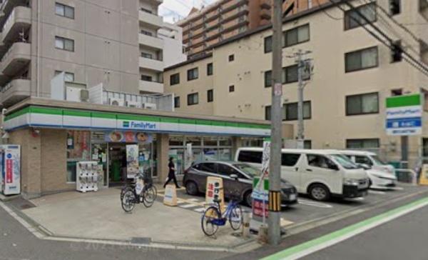 大阪市城東区中央２丁目のマンション(ファミリーマート城東中央二丁目店)