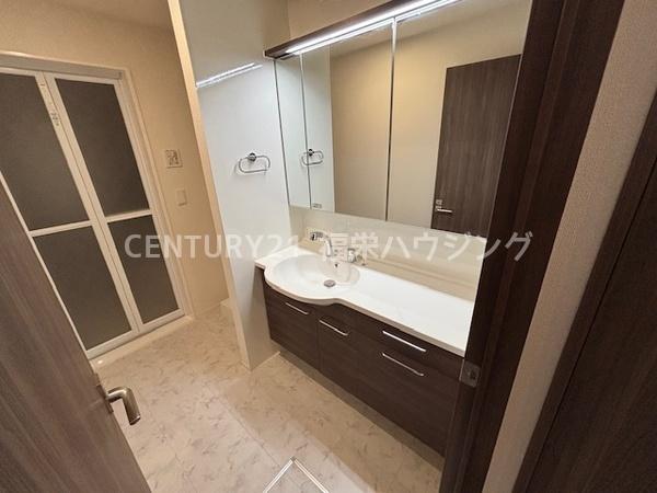 大阪市鶴見区鶴見５丁目のアパート