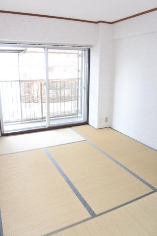 ネオコーポ鶴見緑地