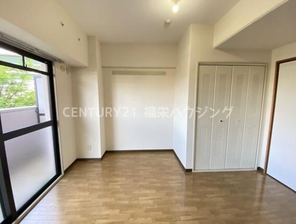 門真市三ツ島２丁目のマンション