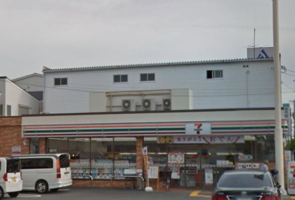 大阪市鶴見区放出東２丁目のアパート(セブンイレブン大阪放出東店)