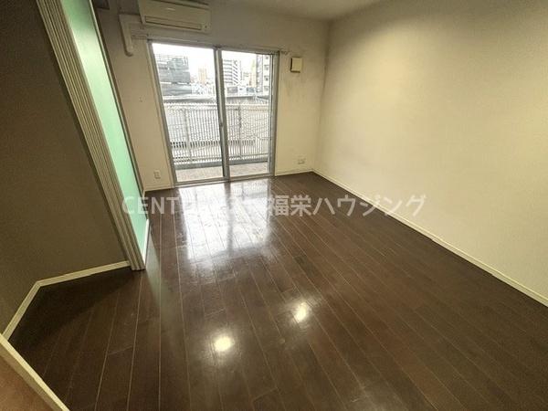 大阪市鶴見区放出東３丁目のマンション