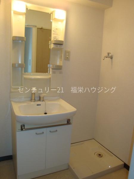 大阪市鶴見区放出東３丁目のマンション