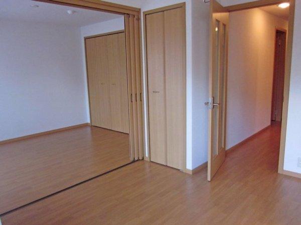 設備充実２ＤＫのお部屋です【ヴィオレ山水】
