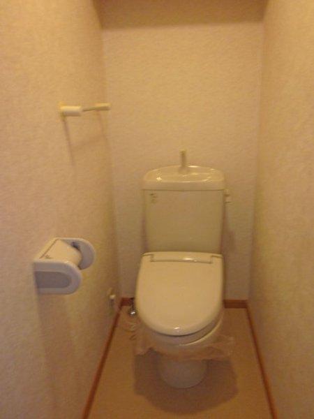 設備充実２ＤＫのお部屋です【ヴィオレ山水】