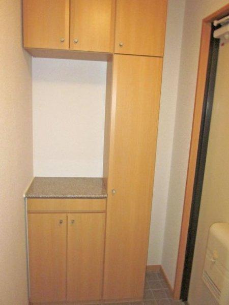 ヴィオレ山水(玄関)