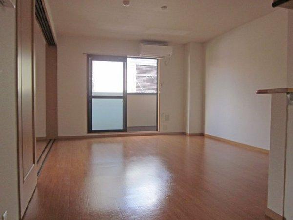 ヴィオレ山水(リビング)