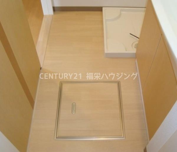 門真市三ツ島５丁目のマンション