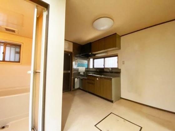 熊野町５丁目貸家