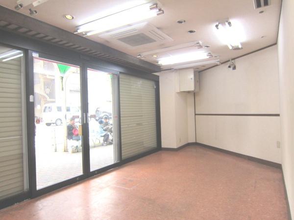 東山町3丁目貸店舗