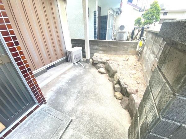 湊川町８丁目貸戸建