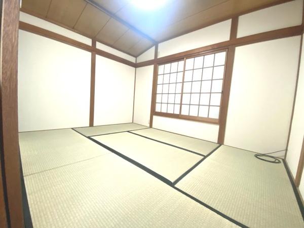 湊川町８丁目貸戸建