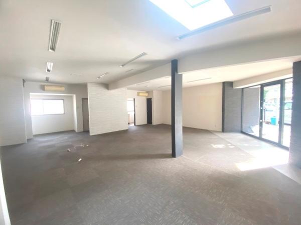 東山町2丁目貸店舗