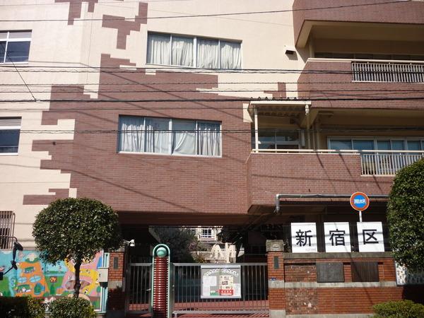 エステーラ市谷薬王寺