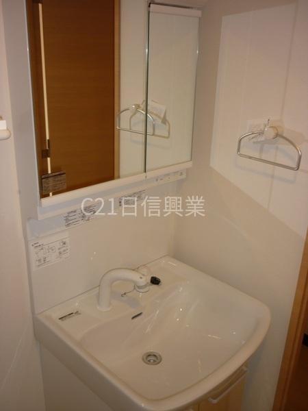 新宿区原町３丁目のマンション
