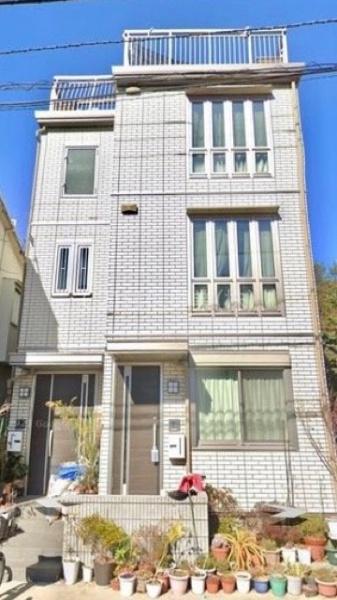 新宿区市谷加賀町２丁目のアパート